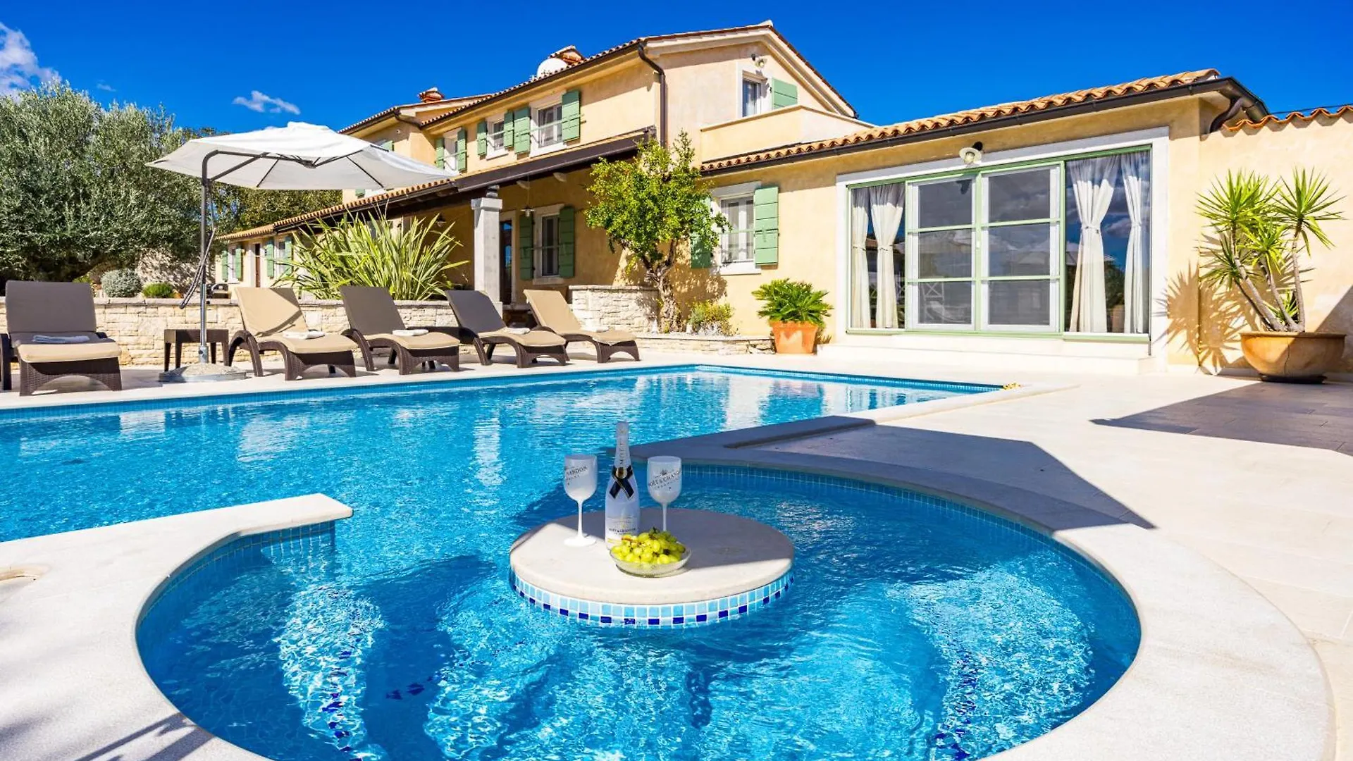 Villa Vlacich For 8 People Near Labin - Rabac With Heated Pool & Sea View - Only 2 Km From Beach Trget