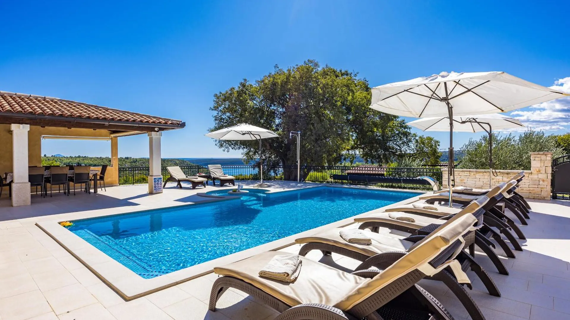 Villa Vlacich For 8 People Near Labin - Rabac With Heated Pool & Sea View - Only 2 Km From Beach Trget